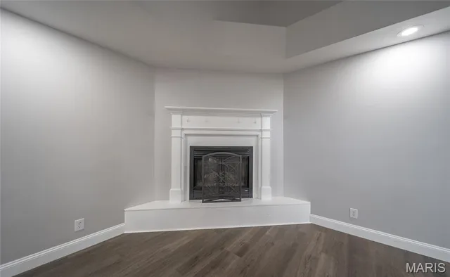 Primary bedroom — 113 Ridgeview Drive St Robert Missouri real estate