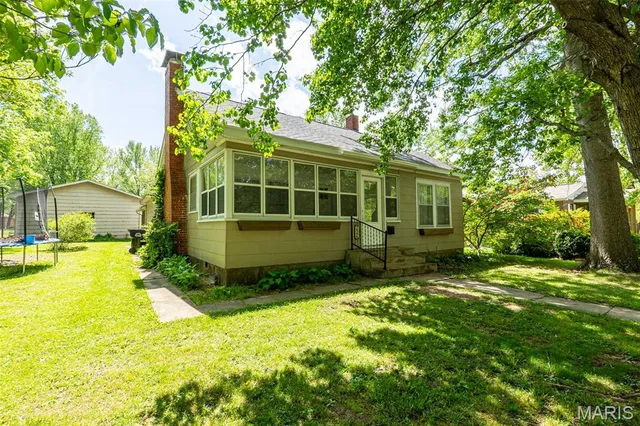 Kitchen — 224 W Scioto Street St James Missouri real estate