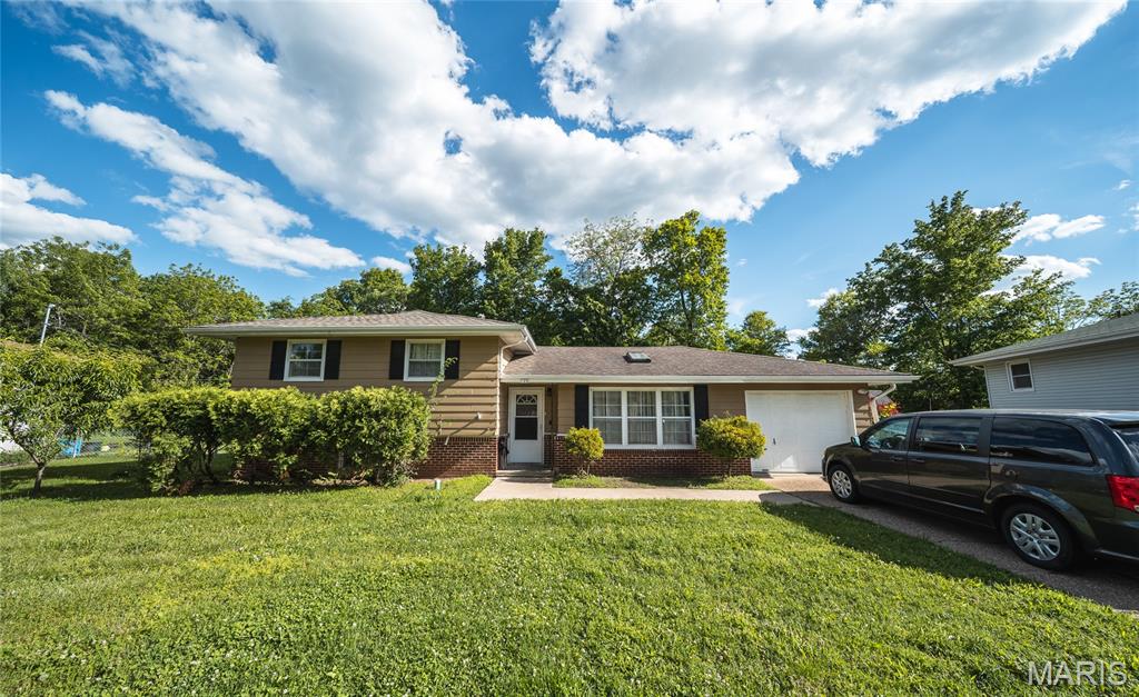 123 Hull Drive Waynesville Missouri 3 bedroom 2 bathroom home for sale listed at $154,900