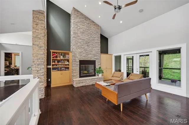 Primary bedroom — 178 Jared Street Waynesville Missouri real estate