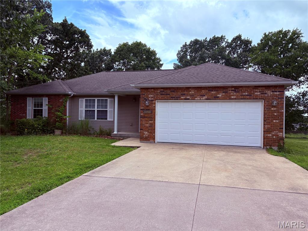 20901 Lacombe Road, Waynesville MO