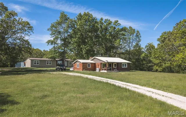 Front exterior — 865 County Road 5180 Salem Missouri real estate