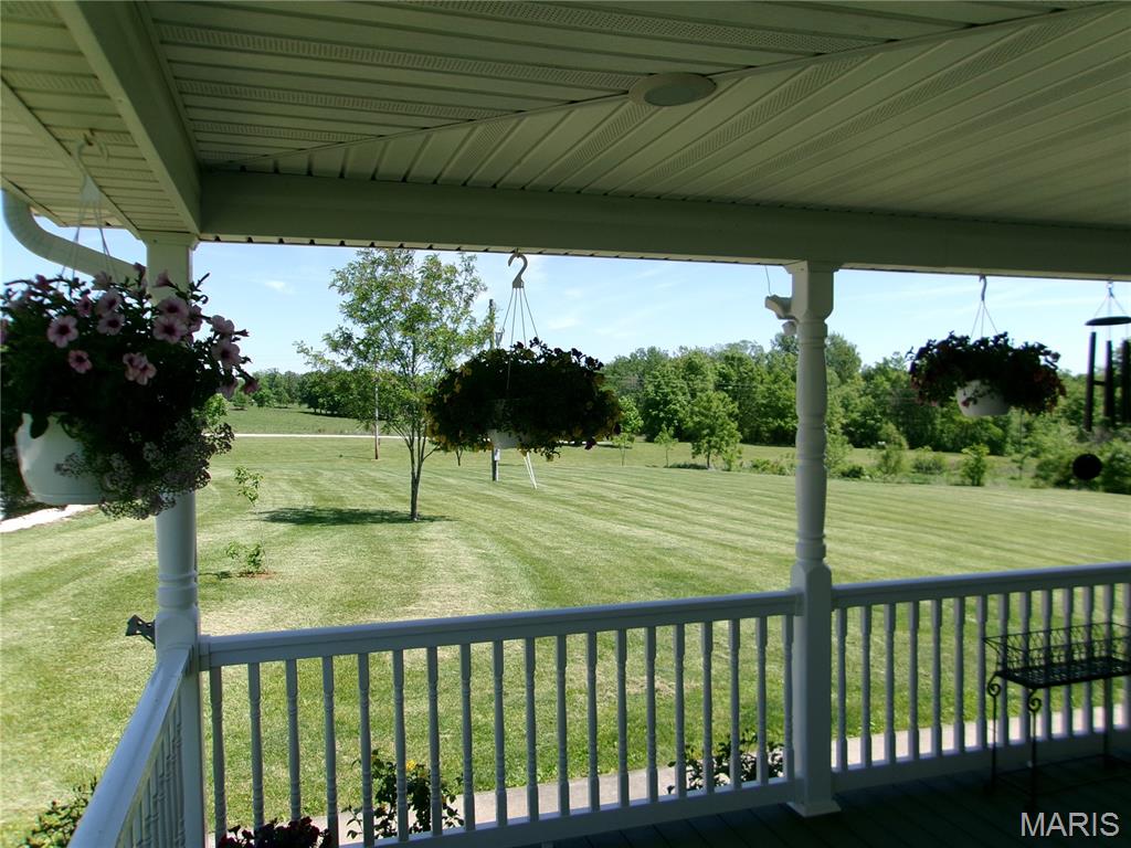 11175 Pike 41 Bowling Green Missouri 3 bedroom 2 bathroom home for sale listed at $549,000