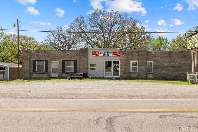 Front exterior — 30570 Highway Ab Richland Missouri real estate