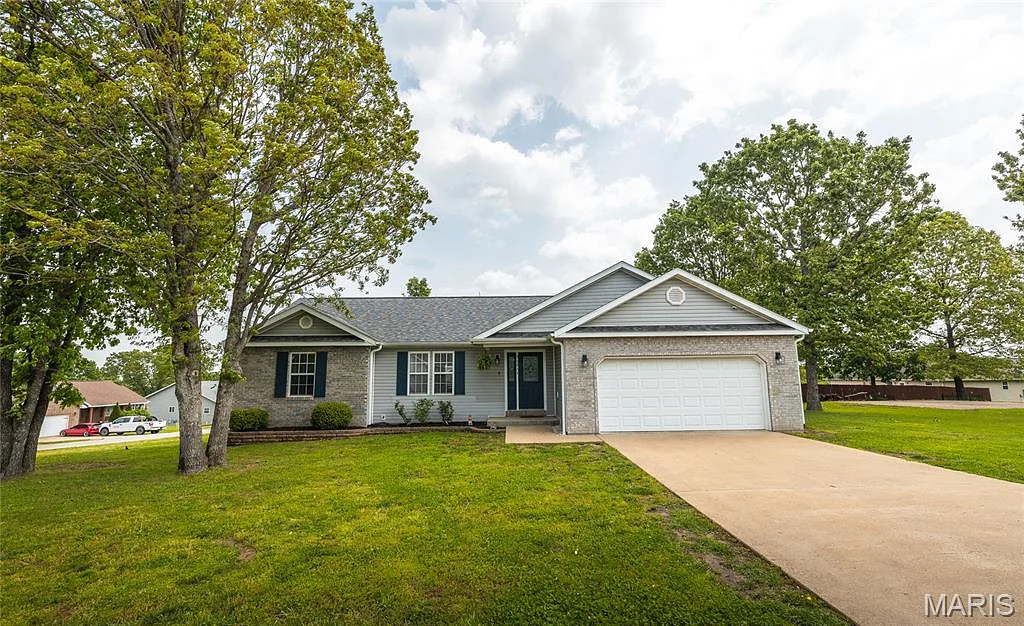 20834 Lacombe Road, Waynesville MO real estate