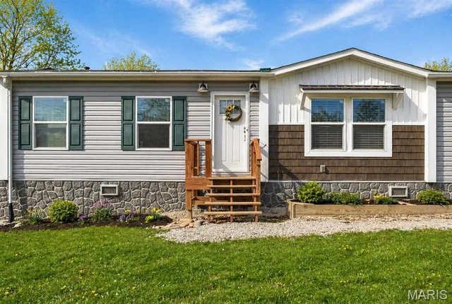 Front exterior — 5315 M- M Highway Mountain Grove Missouri real estate