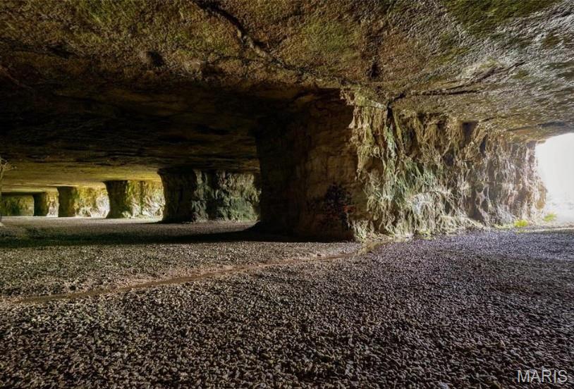 Photo 95