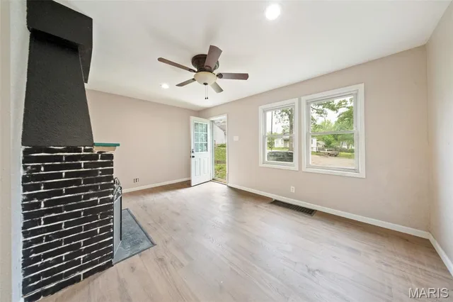 Primary bedroom — 65 Rose Court Rolla Missouri real estate