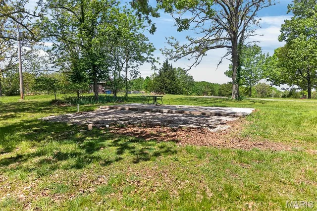 Primary bedroom — 25990 Pennington Drive Lebanon Missouri real estate