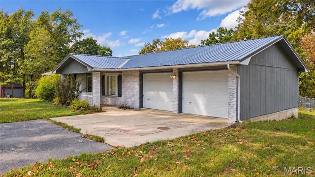 Front exterior — 16065 Hardwood Lane St Robert Missouri real estate