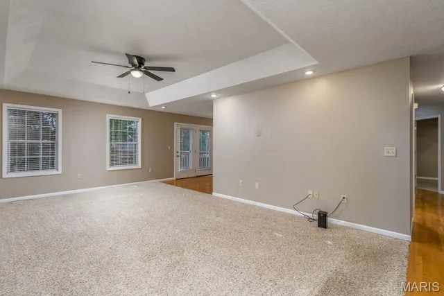 Primary bedroom — 404 MAGNOLIA Court Lebanon Missouri real estate