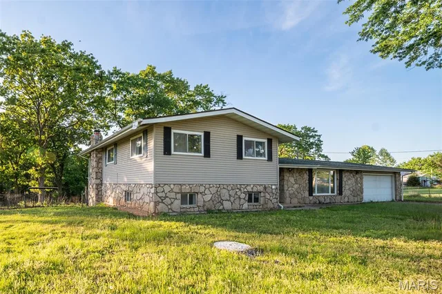 Front exterior — 22985 Reporter Road Waynesville Missouri real estate
