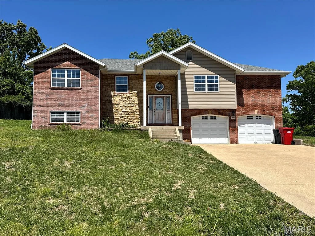 18902 Ladera Road, Waynesville MO real estate