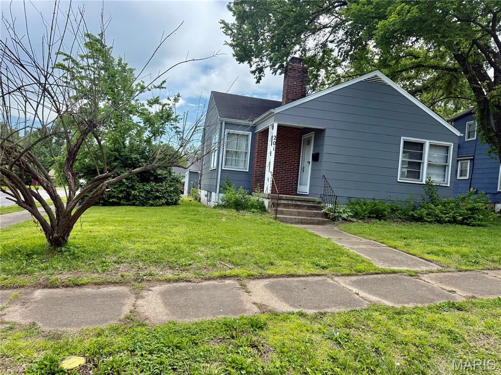 201 W 2nd Street Rolla Missouri 2 bedroom 1 bathroom home for sale listed at $145,000