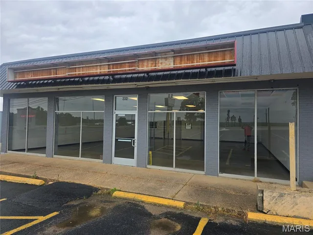Front exterior — 232 Old Route 66 St Robert Missouri real estate
