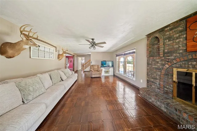 Primary bedroom — 1873 Longview Lane Rolla Missouri real estate