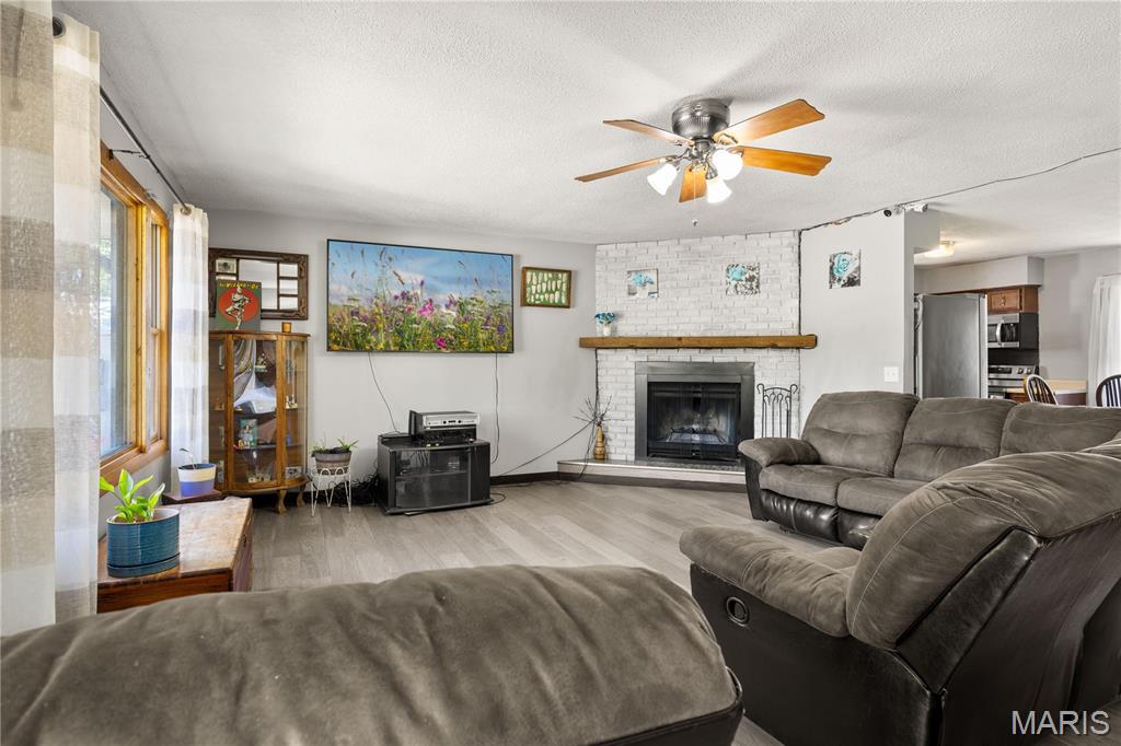 Primary bedroom — 59 Oak Hill Road Eldon Missouri real estate