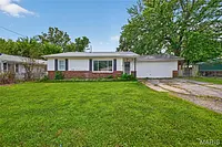 Primary bedroom — 707 McClain Street Richland Missouri real estate