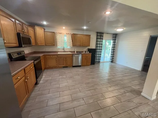Living room — 20266 Hyatt Lane St Robert Missouri real estate