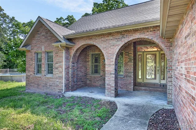 Front exterior — 23400 Range Lane Richland Missouri real estate