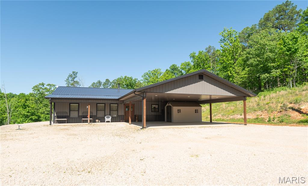 19 Dazey Road Van Buren Missouri 3 bedroom 2 bathroom home for sale listed at $449,000