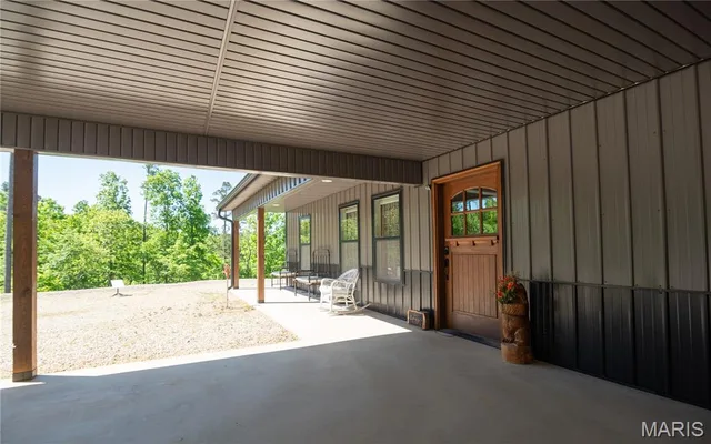 Kitchen — 19 Dazey Road Van Buren Missouri real estate