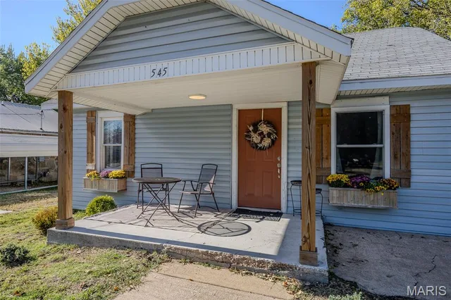 Kitchen — 545 W Pierce Street Lebanon Missouri real estate