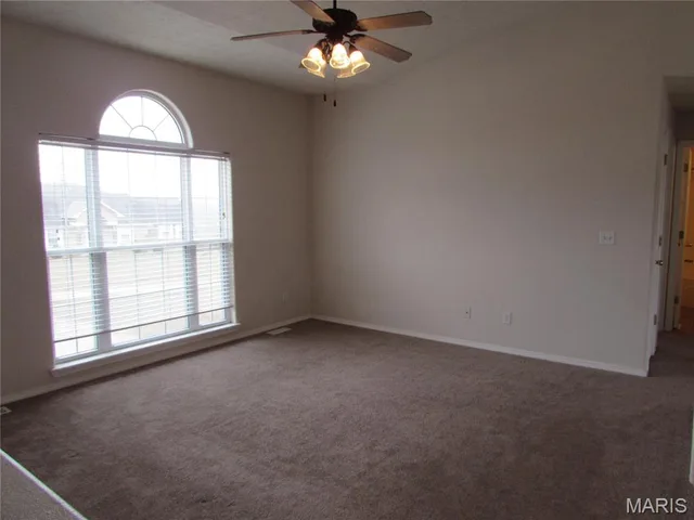 Living room — 16910 Limestone Lane Dixon Missouri real estate