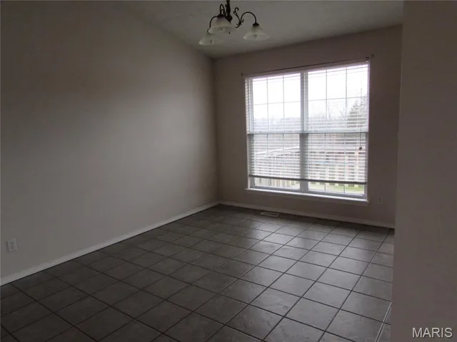 Primary bedroom — 16910 Limestone Lane Dixon Missouri real estate