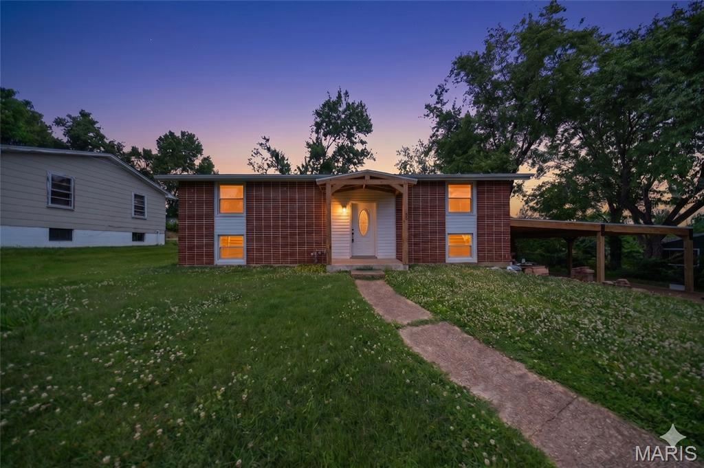 7 Southview Drive Rolla Missouri 3 bedroom 2 bathroom home for sale listed at $189,900