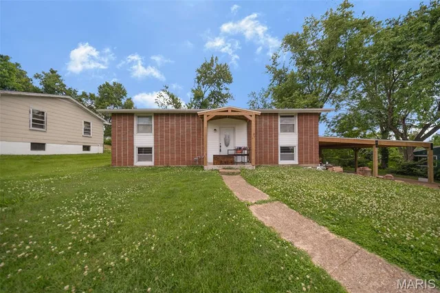 Front exterior — 7 Southview Drive Rolla Missouri real estate