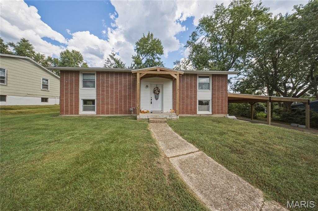 7 Southview Drive Rolla Missouri 3 bedroom 2 bathroom home for sale listed at $177,400