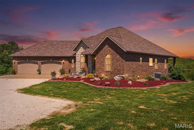 Kitchen — 11285 M- Oak Hill Lane Mountain Grove Missouri real estate