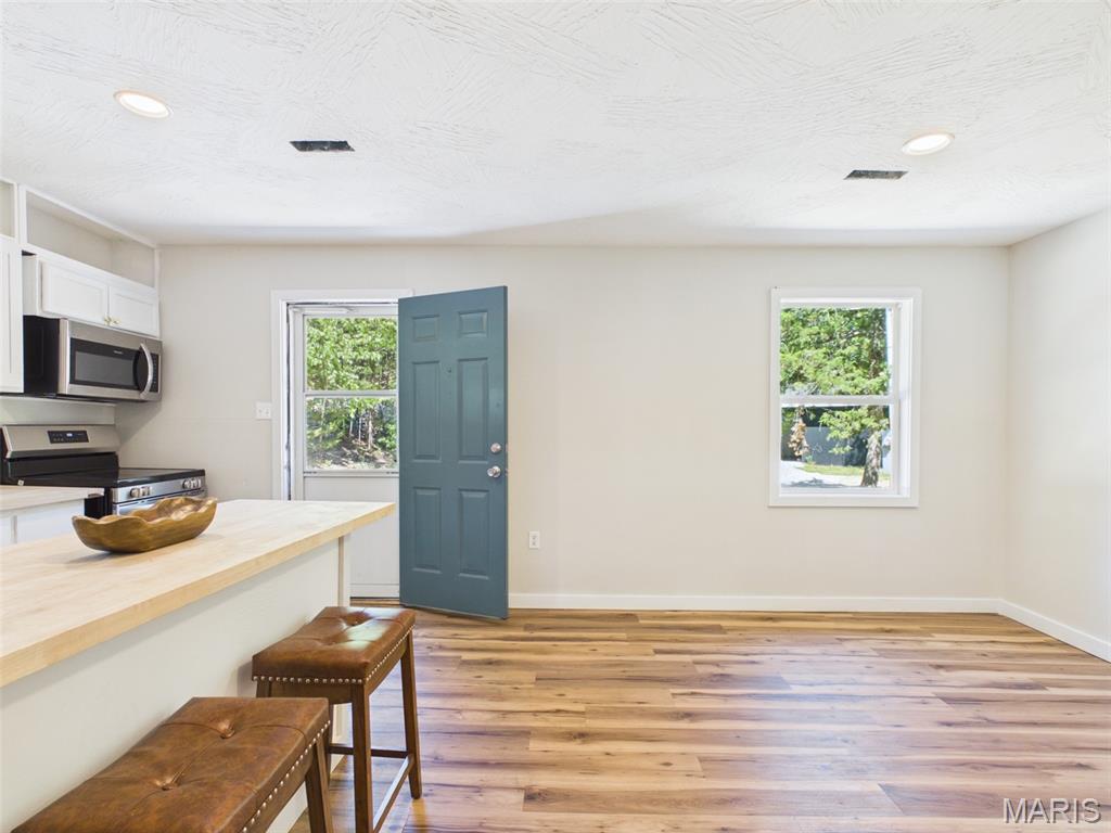 Primary bedroom — 21700 Highway Y St Robert Missouri real estate