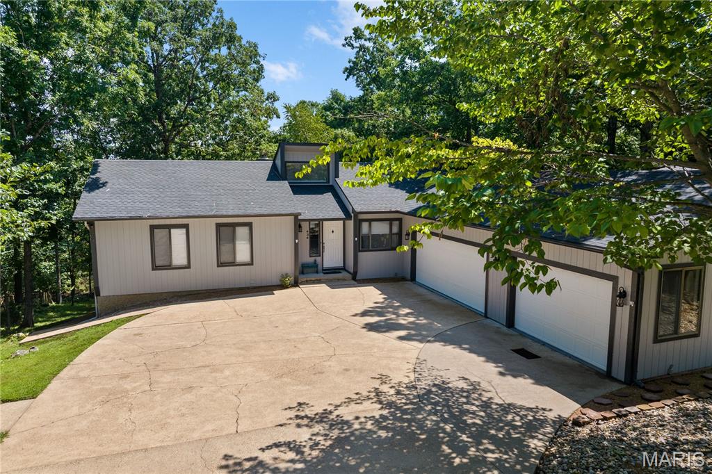 434 Cherokee Road Four Seasons Missouri 5 bedroom 3 bathroom home for sale listed at $449,900