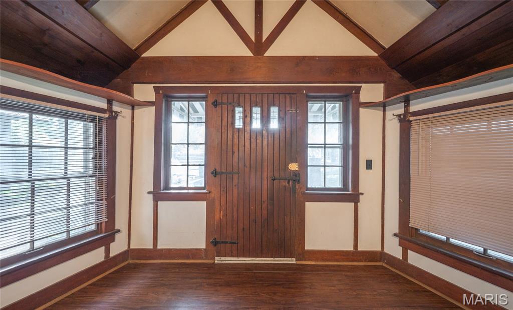 Primary bedroom — 18009 Crown Road Dixon Missouri real estate