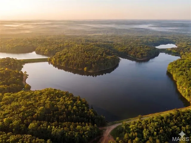 1 Gobbler Cove, Lowndes MO