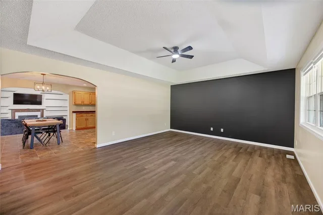 Primary bedroom — 19835 Stamper Lane Waynesville Missouri real estate