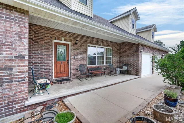 Kitchen — 19906 Lucas Lane Waynesville Missouri real estate