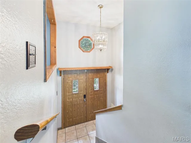 Primary bedroom — 107 Vaughan Avenue St Robert Missouri real estate