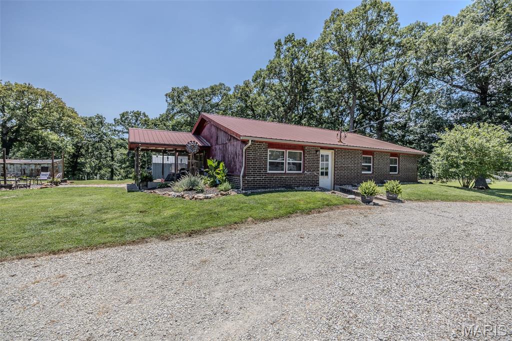 2962 County Road 496 New Bloomfield Missouri 3 bedroom 1 bathroom home for sale listed at $395,000