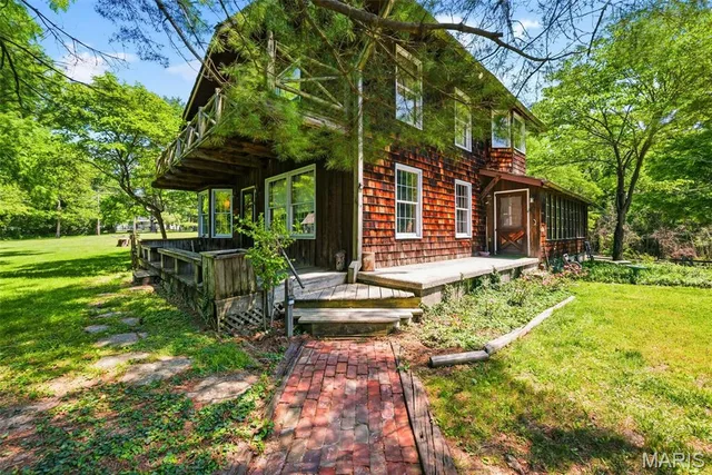 Primary bedroom — 613 Jacobs Station Road Unincorporated Missouri real estate