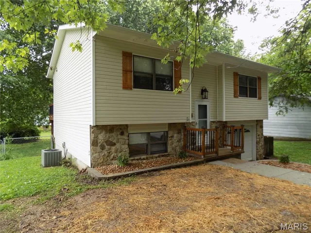 Kitchen — 115 Belmont Drive Rolla Missouri real estate