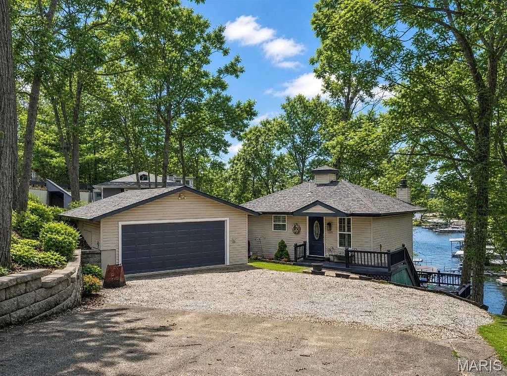 1285 Greenwood Circle, Osage Beach MO