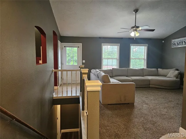 Living room — 15630 Top Drive St Robert Missouri real estate