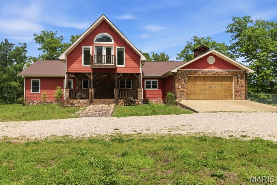 18418 Circle B Road Eminence Missouri 6 bedroom 3 bathroom home for sale listed at $1,300,000