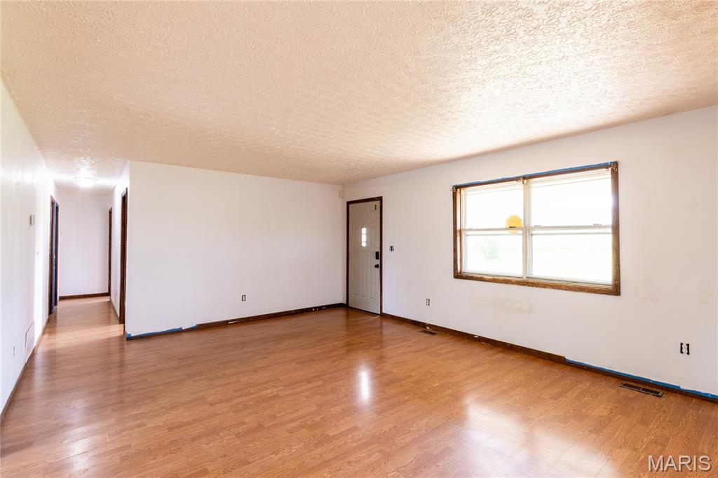 Primary bedroom — 27150 Highway AA Laquey Missouri real estate