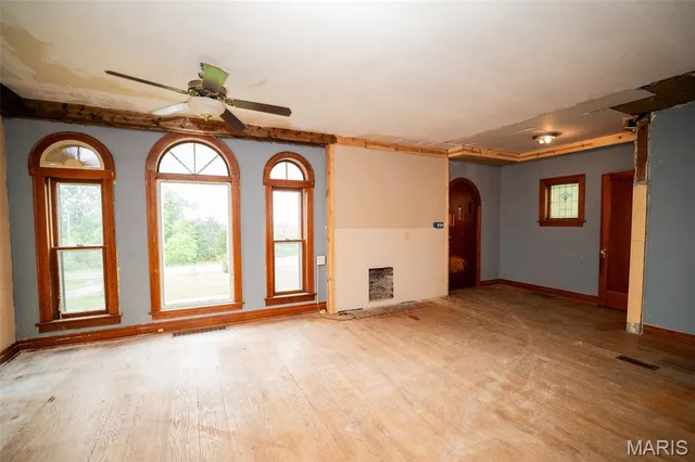 Primary bedroom — 8980 Highway 100 New Haven Missouri real estate