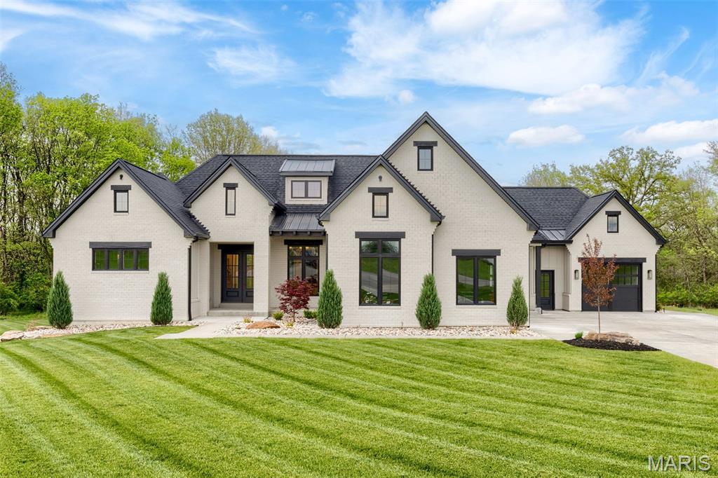 3700 Nadler Rd Unincorporated Missouri 4 bedroom 4 bathroom home for sale listed at $1,450,000