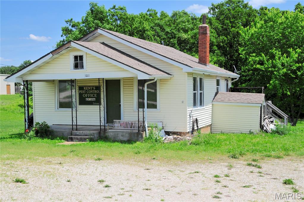 1011 HWY 28 Belle Missouri 2 bedroom 1 bathroom home for sale listed at $120,000